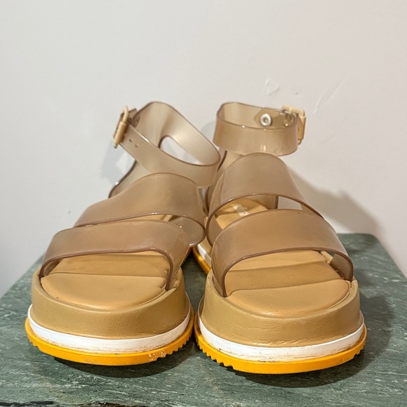 Melissa Stylish Tan Platform Sandals - Picture 2 of 10